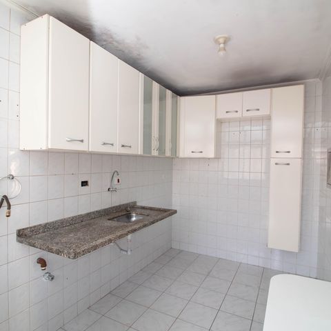 Apartamento à venda com 65m², 2 quartos e 1 vaga Apartamento à venda com 65m², 2 quartos e 1 vagaCozinha - Armários
