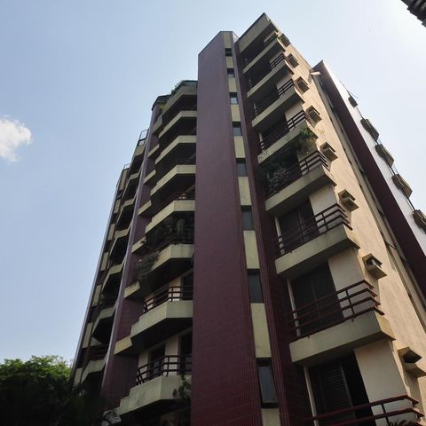 Apartamento à venda com 139m², 3 quartos e 2 vagas Apartamento à venda com 139m², 3 quartos e 2 vagasFachada