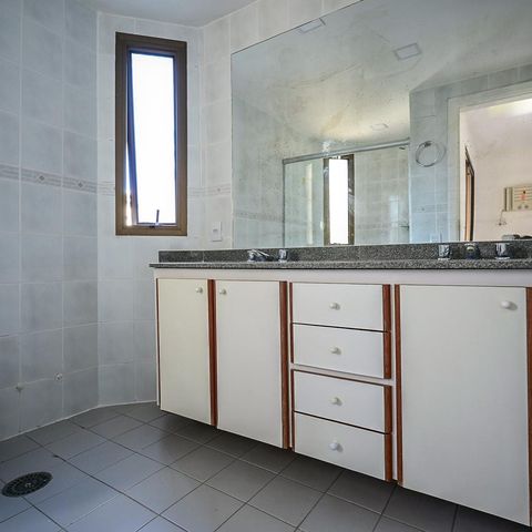 Apartamento à venda com 139m², 3 quartos e 2 vagasBanheiro da Suíte 3