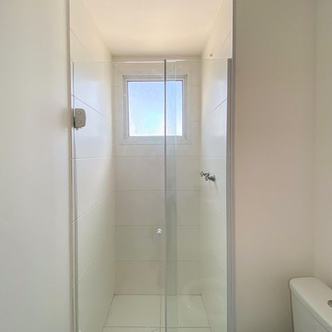 Apartamento à venda com 80m², 2 quartos e 1 vaga Apartamento à venda com 80m², 2 quartos e 1 vagaBanheiro da Suíte 2