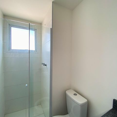Apartamento à venda com 80m², 2 quartos e 1 vaga Apartamento à venda com 80m², 2 quartos e 1 vagaBanheiro da Suíte 2