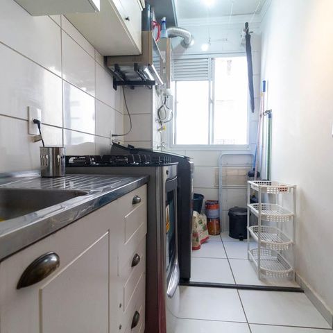Apartamento à venda com 40m², 2 quartos e 1 vaga Apartamento à venda com 40m², 2 quartos e 1 vagaCozinha e Área de Serviço