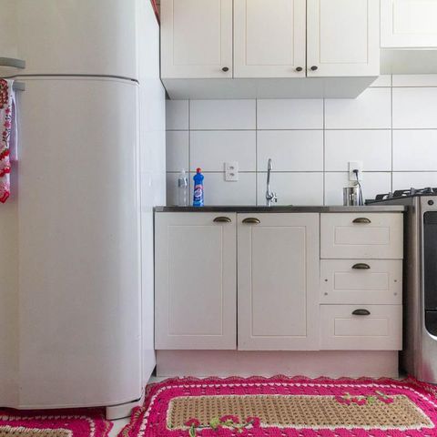 Apartamento à venda com 40m², 2 quartos e 1 vaga Apartamento à venda com 40m², 2 quartos e 1 vagaCozinha e Área de Serviço