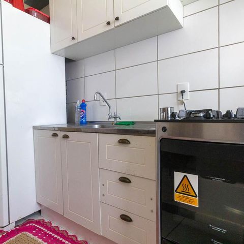 Apartamento à venda com 40m², 2 quartos e 1 vaga Apartamento à venda com 40m², 2 quartos e 1 vagaCozinha e Área de Serviço
