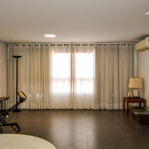 Casa à venda com 254m², 3 quartos e 2 vagas Casa à venda com 254m², 3 quartos e 2 vagasSala