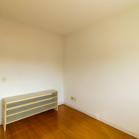 Casa à venda com 254m², 3 quartos e 2 vagas Casa à venda com 254m², 3 quartos e 2 vagasQuarto 1