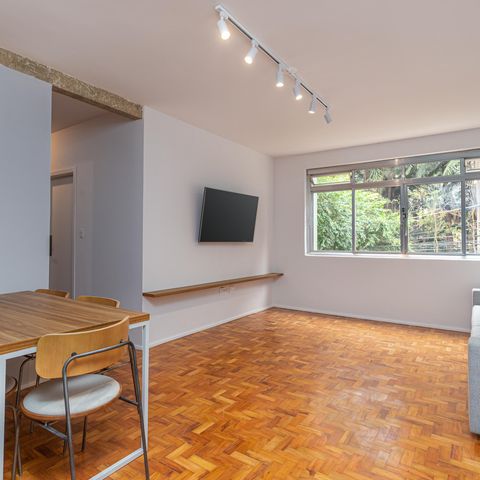 Apartamento à venda com 146m², 4 quartos e 1 vaga