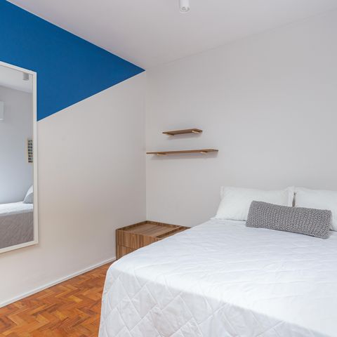Apartamento à venda com 146m², 4 quartos e 1 vaga