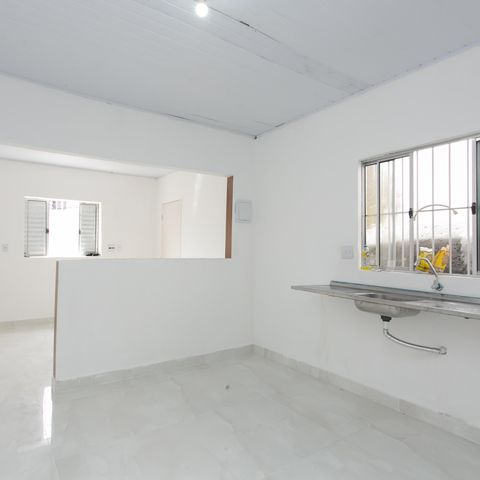 Casa à venda com 81m², 1 quarto e 2 vagas Casa à venda com 81m², 1 quarto e 2 vagasCozinha