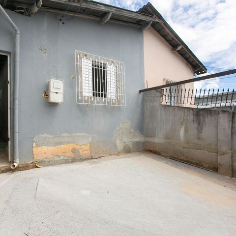 Casa à venda com 81m², 1 quarto e 2 vagas Casa à venda com 81m², 1 quarto e 2 vagasGaragem