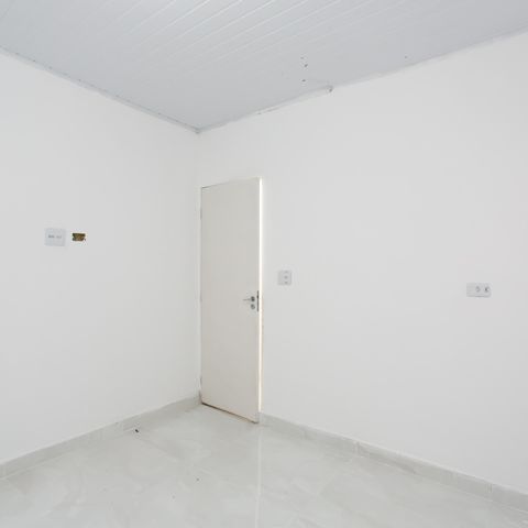 Casa à venda com 81m², 1 quarto e 2 vagas Casa à venda com 81m², 1 quarto e 2 vagasQuarto