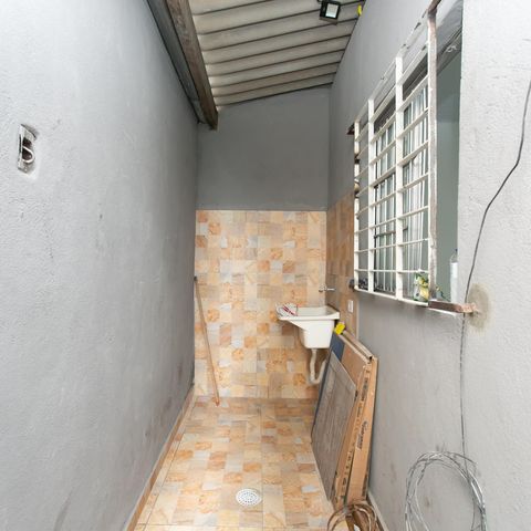 Casa à venda com 81m², 1 quarto e 2 vagas Casa à venda com 81m², 1 quarto e 2 vagasÁrea de Serviço