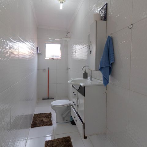 Casa à venda com 125m², 3 quartos e 2 vagas Casa à venda com 125m², 3 quartos e 2 vagasBanheiro 2