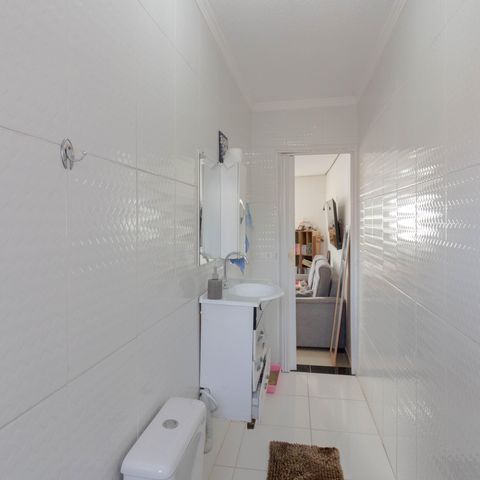 Casa à venda com 125m², 3 quartos e 2 vagas Casa à venda com 125m², 3 quartos e 2 vagasBanheiro 2