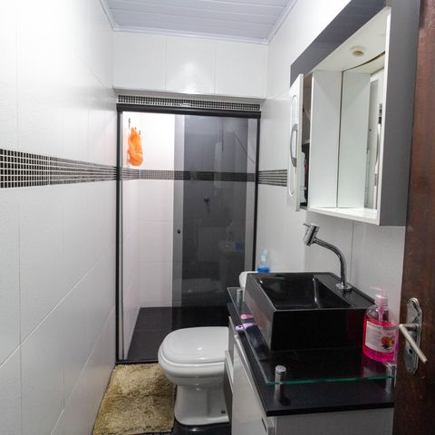 Casa à venda com 125m², 3 quartos e 2 vagas Casa à venda com 125m², 3 quartos e 2 vagasBanheiro 1