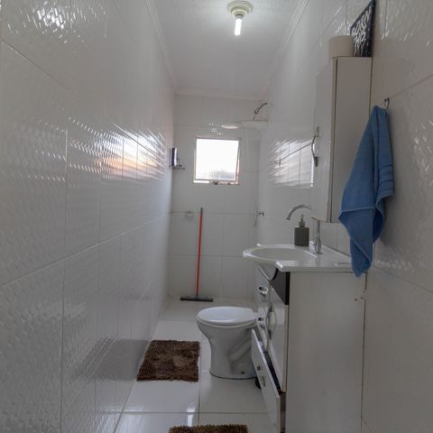 Casa à venda com 125m², 3 quartos e 2 vagas Casa à venda com 125m², 3 quartos e 2 vagasBanheiro 2