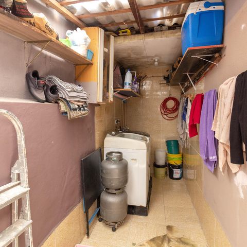 Casa à venda com 125m², 3 quartos e 2 vagas Casa à venda com 125m², 3 quartos e 2 vagasÁrea de Serviço