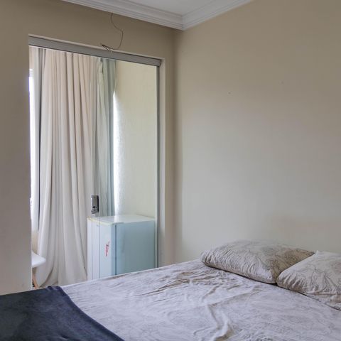 Casa à venda com 100m², 2 quartos e 2 vagas Casa à venda com 100m², 2 quartos e 2 vagasSuíte 1