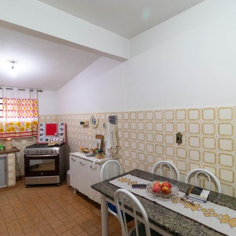 Casa à venda com 113m², 3 quartos e 2 vagas Casa à venda com 113m², 3 quartos e 2 vagasCozinha