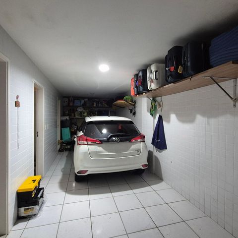 Casa de condomínio à venda com 200m², 3 quartos e 2 vagas Casa de condomínio à venda com 200m², 3 quartos e 2 vagasGaragem