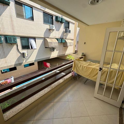 Casa de condomínio à venda com 200m², 3 quartos e 2 vagas Casa de condomínio à venda com 200m², 3 quartos e 2 vagasSuite 2 - varanda