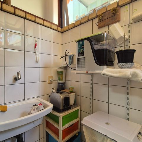 Casa de condomínio à venda com 200m², 3 quartos e 2 vagas Casa de condomínio à venda com 200m², 3 quartos e 2 vagasÁrea de Serviço