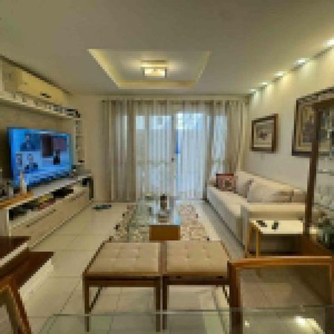 Casa de condomínio à venda com 200m², 3 quartos e 2 vagas Casa de condomínio à venda com 200m², 3 quartos e 2 vagasSala