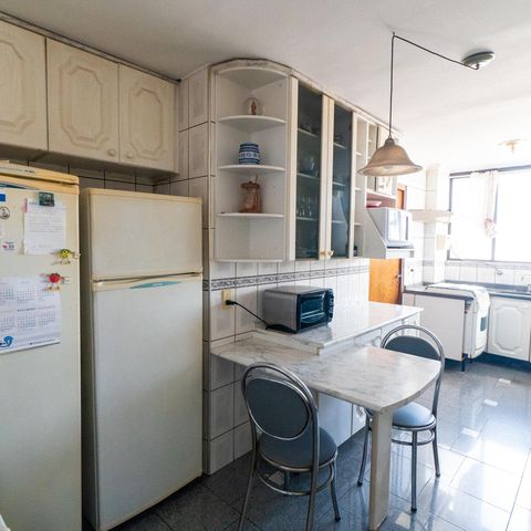 Apartamento à venda com 80m², 2 quartos e 2 vagasCozinha