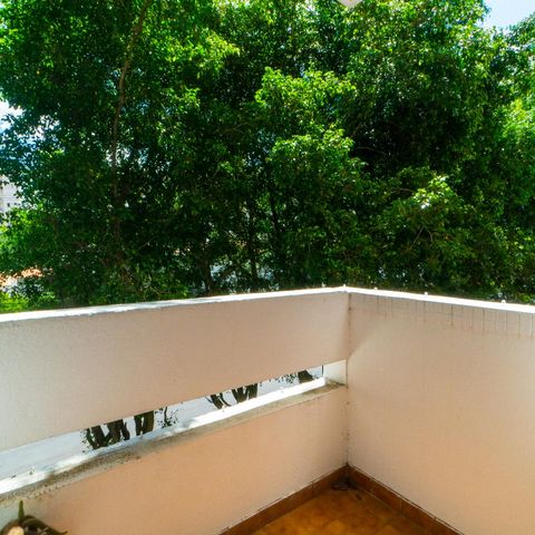 Apartamento à venda com 80m², 2 quartos e 2 vagasSacada da Suite