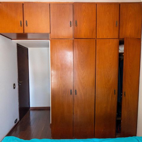 Apartamento à venda com 80m², 2 quartos e 2 vagasSuite - Armários