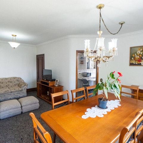 Apartamento à venda com 80m², 2 quartos e 2 vagasSala