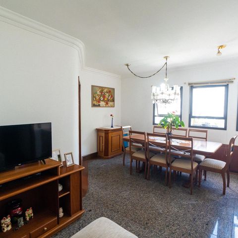 Apartamento à venda com 80m², 2 quartos e 2 vagasSala