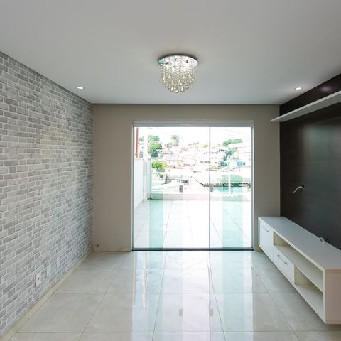 Casa à venda com 120m², 2 quartos e 3 vagas Casa à venda com 120m², 2 quartos e 3 vagassala