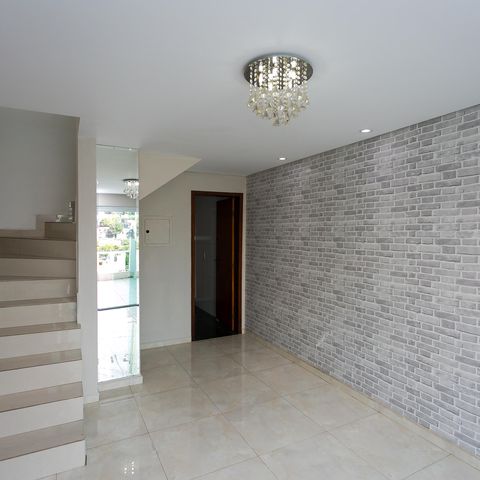 Casa à venda com 120m², 2 quartos e 3 vagas Casa à venda com 120m², 2 quartos e 3 vagassala