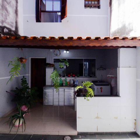 Casa à venda com 100m², 2 quartos e 1 vagaÁrea de Serviço