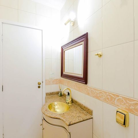 Casa à venda com 100m², 2 quartos e 1 vagaBanheiro