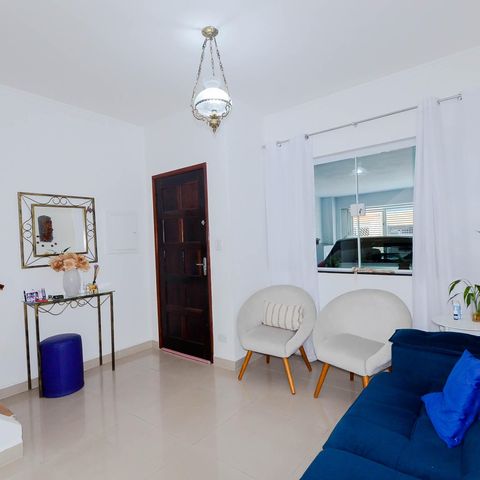 Casa à venda com 100m², 2 quartos e 1 vagaSala