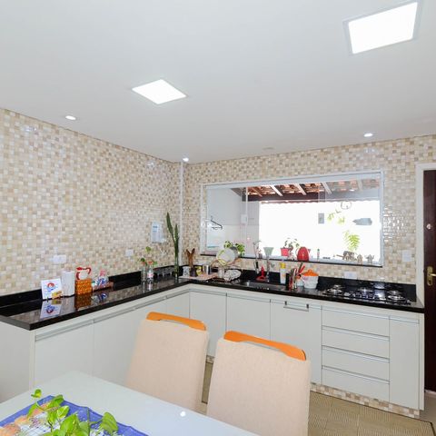 Casa à venda com 100m², 2 quartos e 1 vagaCozinha