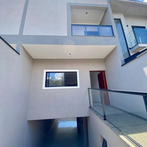 Casa à venda com 260m², 3 quartos e 5 vagasFachada do imóvel