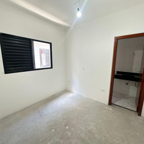 Casa à venda com 260m², 3 quartos e 5 vagasSuíte 2