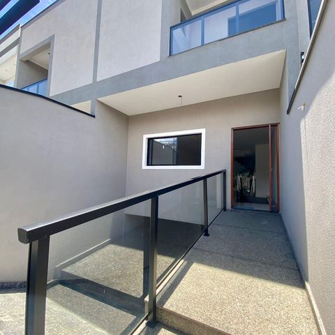 Casa à venda com 260m², 3 quartos e 5 vagasFachada do imóvel