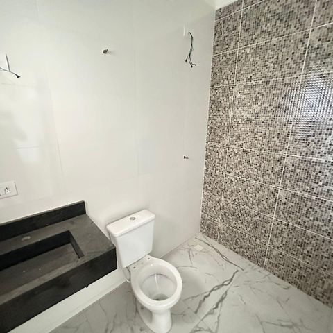 Casa à venda com 260m², 3 quartos e 5 vagasBanheiro da suíte 1