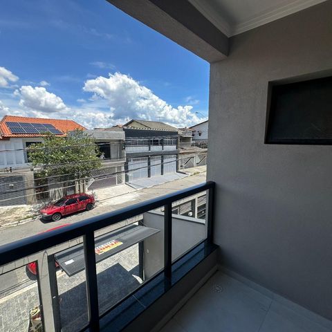 Casa à venda com 260m², 3 quartos e 5 vagasVaranda da Suíte 1