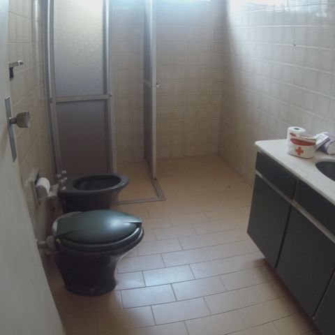 Casa à venda com 175m², 3 quartos e 2 vagasBanheiro