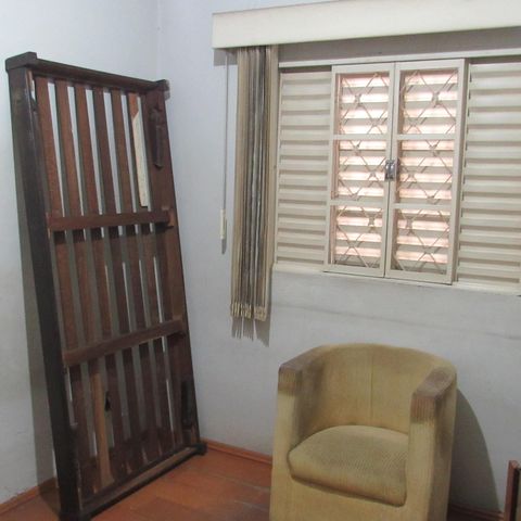 Casa à venda com 175m², 3 quartos e 2 vagasQuarto