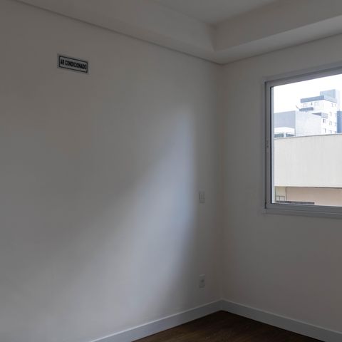 Apartamento à venda com 128m², 2 quartos e 2 vagas Apartamento à venda com 128m², 2 quartos e 2 vagasQuarto