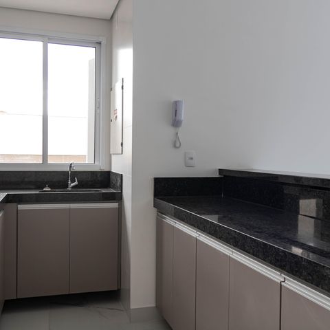 Apartamento à venda com 128m², 2 quartos e 2 vagas Apartamento à venda com 128m², 2 quartos e 2 vagasCozinha