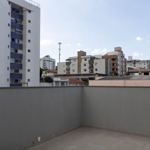 Apartamento à venda com 128m², 2 quartos e 2 vagas Apartamento à venda com 128m², 2 quartos e 2 vagasCobertura