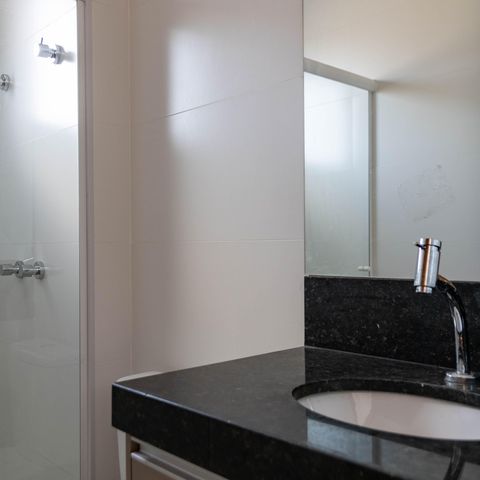 Apartamento à venda com 128m², 2 quartos e 2 vagas Apartamento à venda com 128m², 2 quartos e 2 vagasBanheiro 2