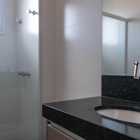 Apartamento à venda com 128m², 2 quartos e 2 vagas Apartamento à venda com 128m², 2 quartos e 2 vagasBanheiro 2